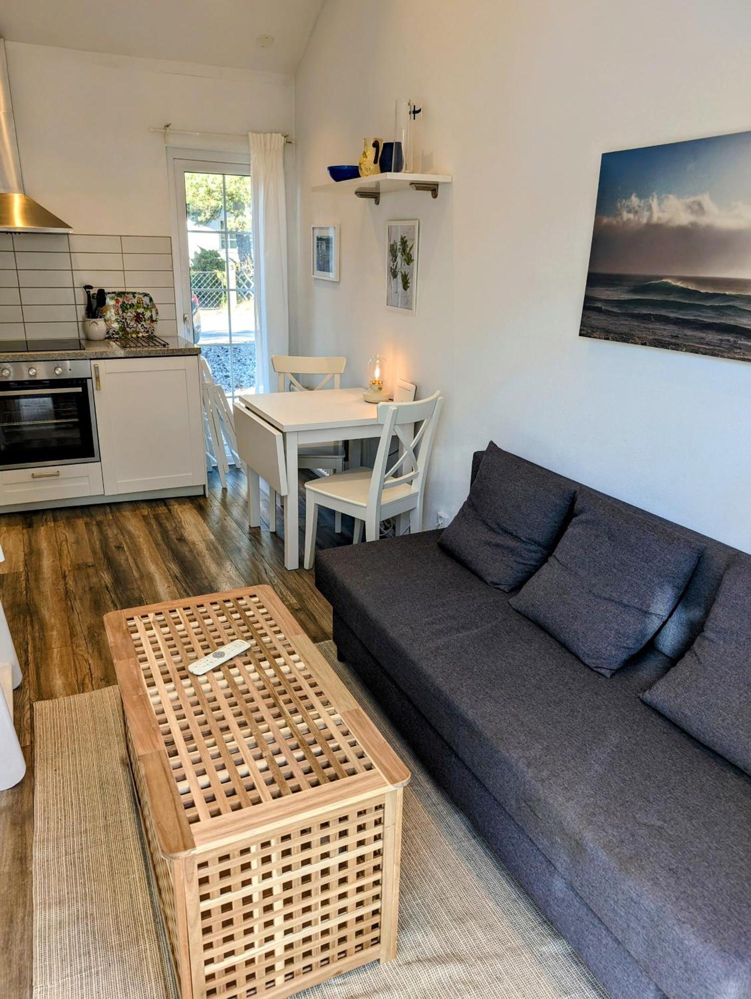 Tiny House 200 M From Kaempinge Beach Höllviken 외부 사진